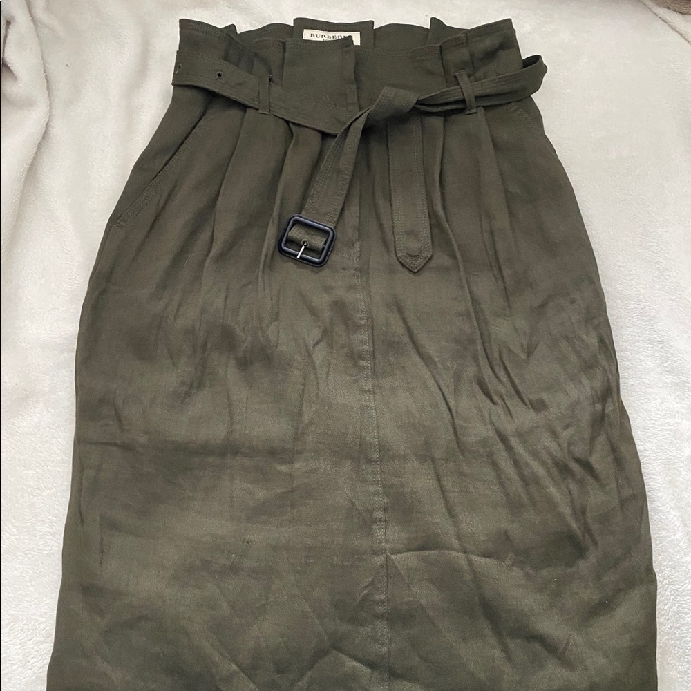 Burberry skirt